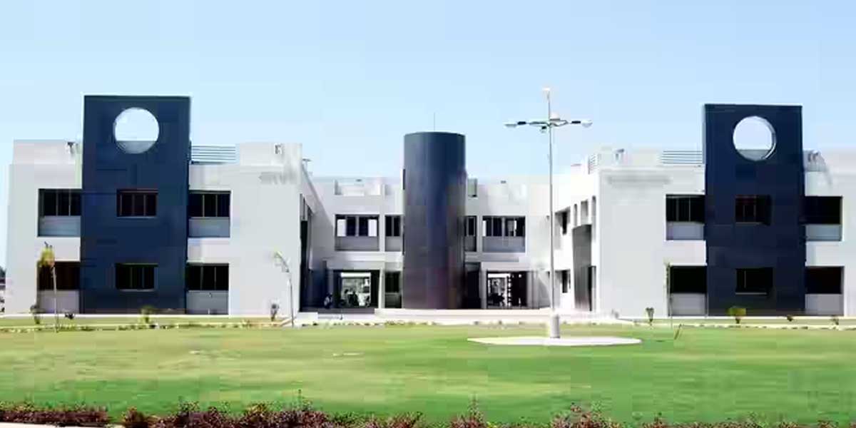 Gujarat SCDRC directs Sambhav Infrastructure to hand over flats