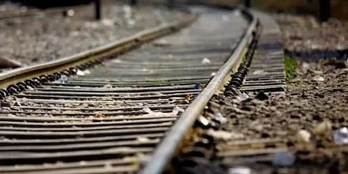 Central Railway to Replace 126 km of Tracks in Mumbai by April