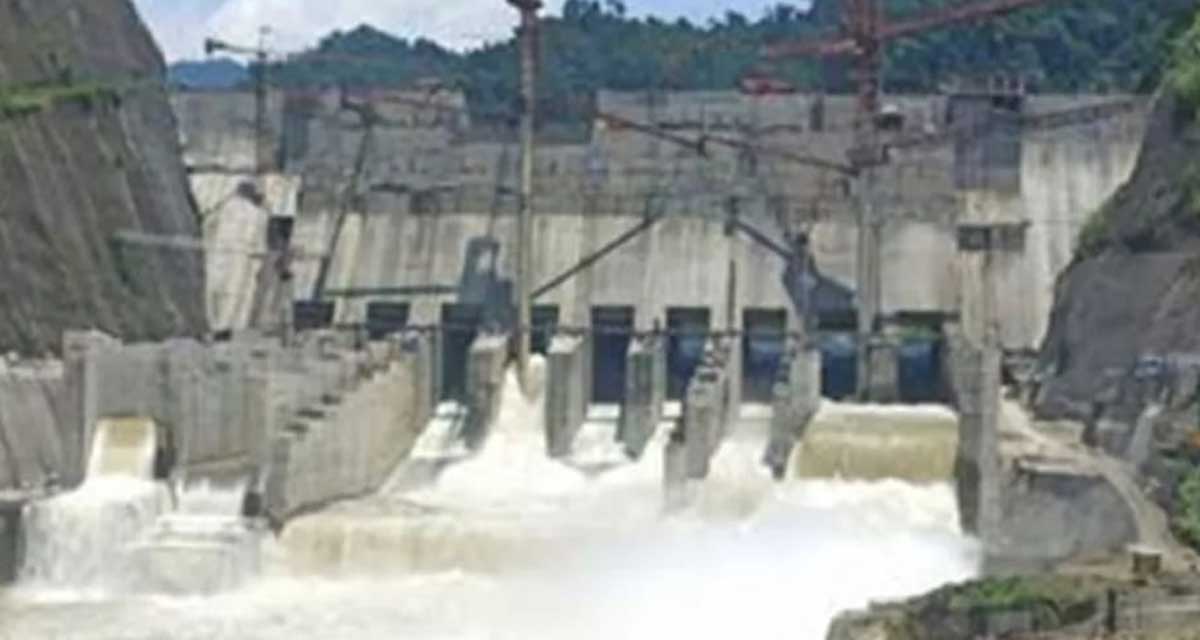 Power Minister reviews Subansiri Lower Hydroelectric project