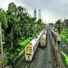 Mumbai Local Train: Block between Goregaon and Kandivali