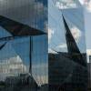 Glass, a sustainable building material in modern design 