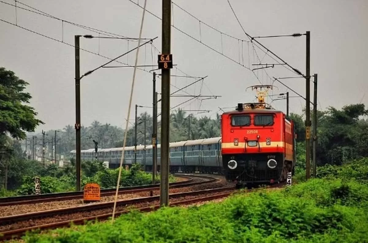 Central Railway launches mist cooling at Nagpur station to beat heatwave