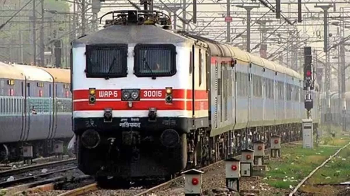 Indian Railways achieves record freight loading in May 2024