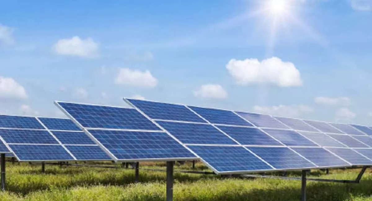 Waaree Secures 412.5 MWp Solar EPC Contract in Rajasthan