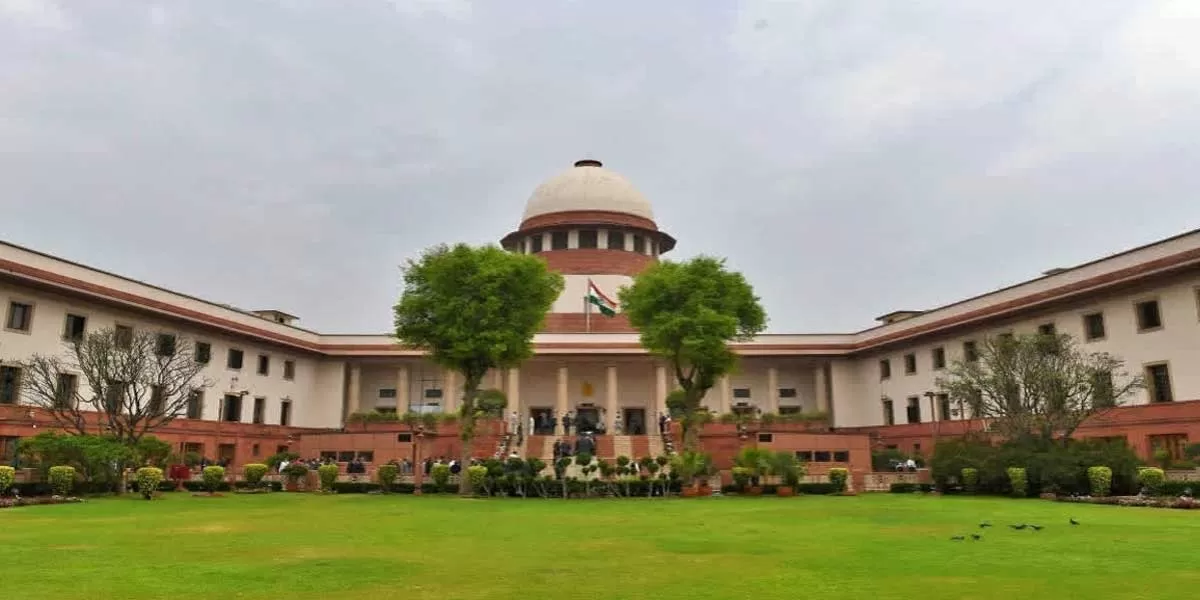 SC stays Gujarat HC order on reclaiming 108 ha land given to Adani