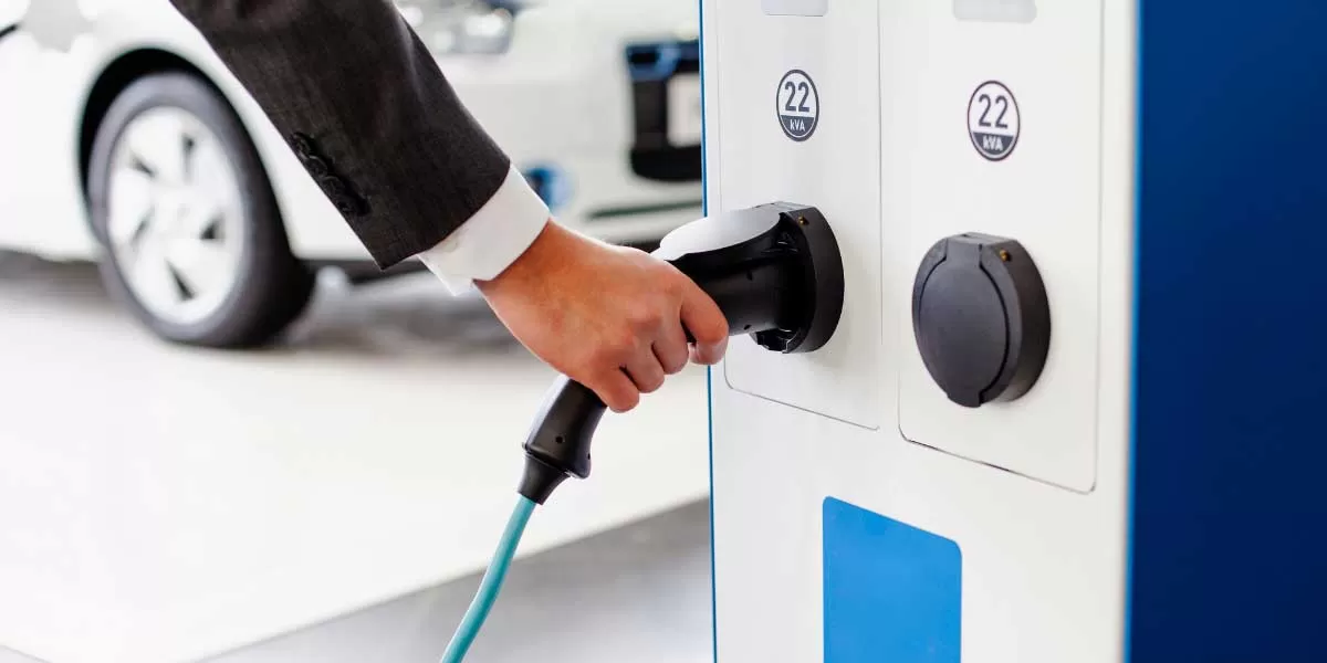 India Expands EV Charging Network with 5,293 Stations