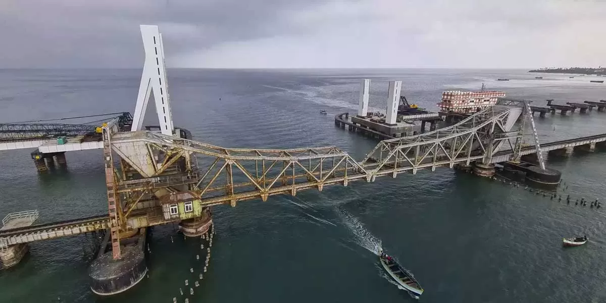 India’s First Vertical Lift Pamban Railway Bridge