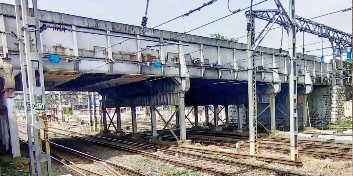 Carnac Bridge reconstruction enters phase with first girder installed