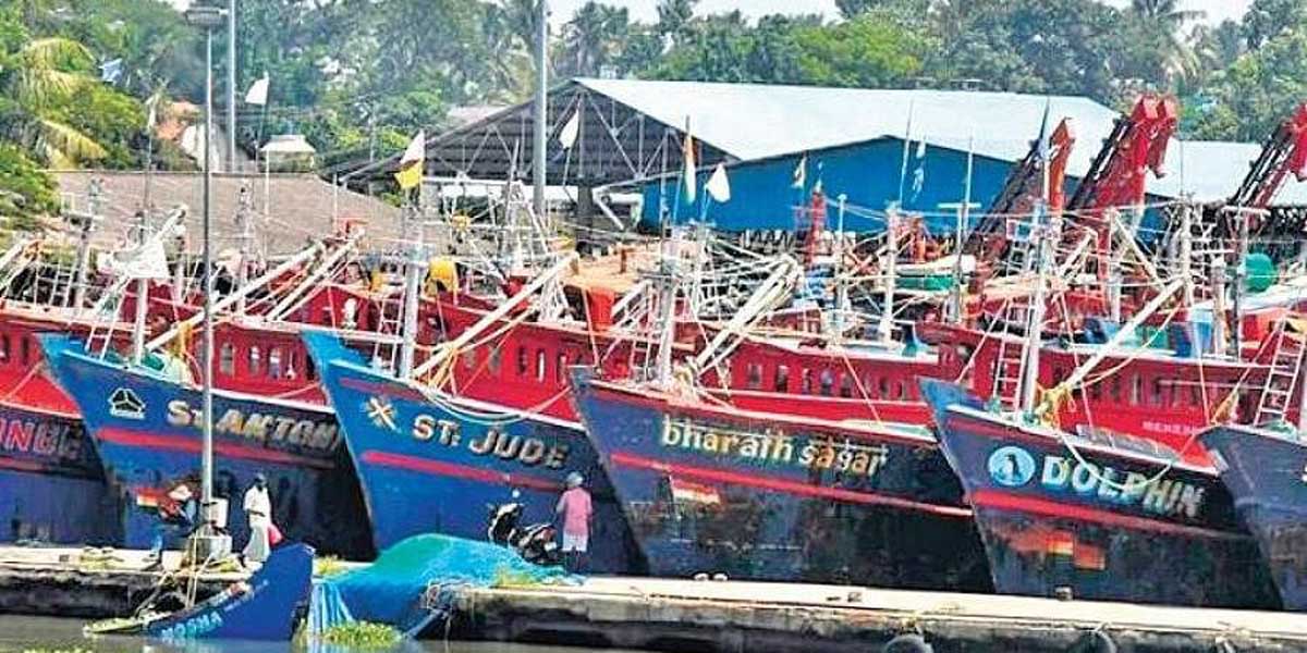 Ministers Lay Foundation Stone for Cochin Fishing Harbour Modernization