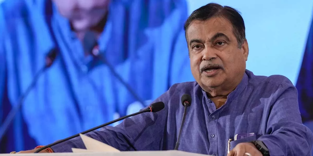 Himachal CM Meets Nitin Gadkari, Discusses Infrastructure Development