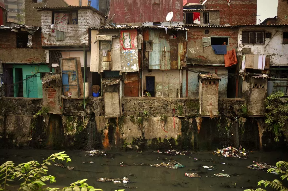 Dharavi's Illegal Constructions Under Scrutiny with Drone Survey