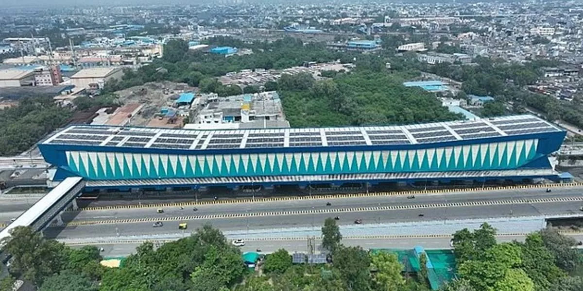 Smart Locker Now Available at RRTS Sahibabad and Ghaziabad Stations