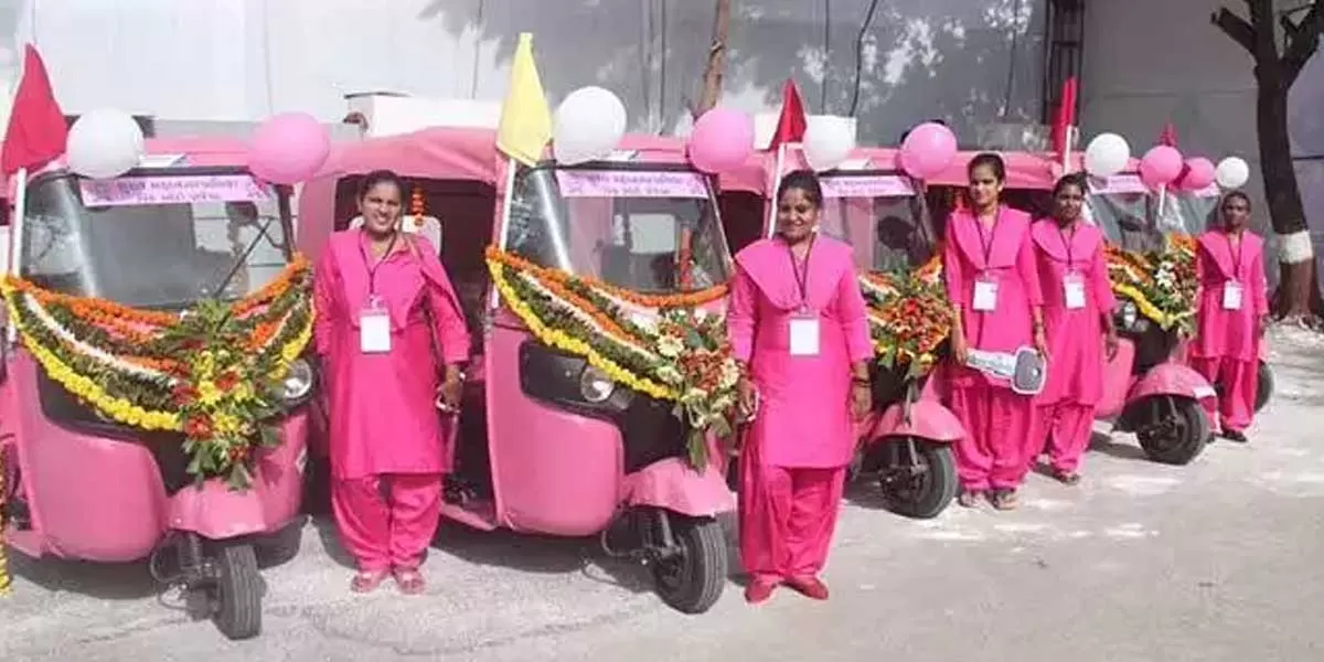 1,400 Women-Driven Pink E-Autos Set to Launch in Mumbai Suburbs