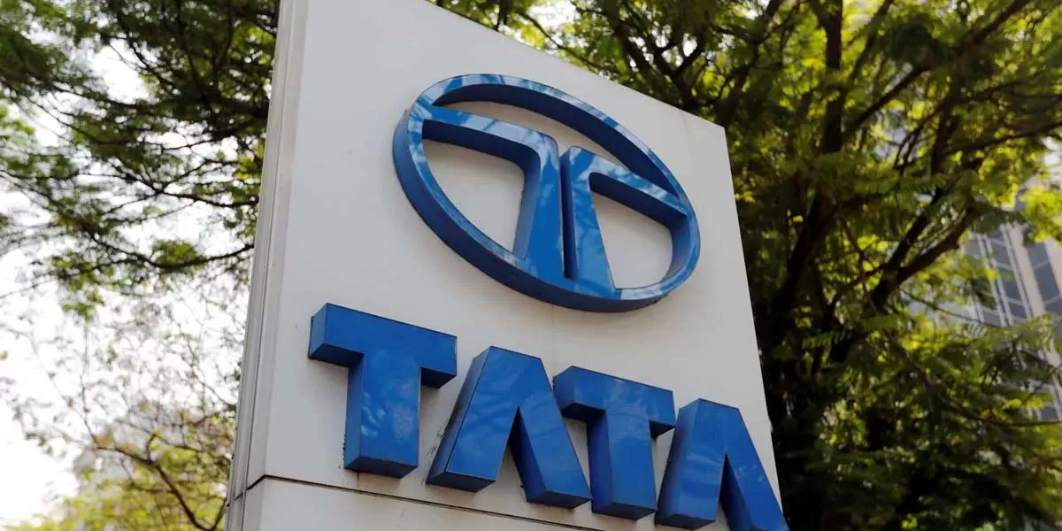 Tata Motors Sees 8% Drop in Domestic Sales