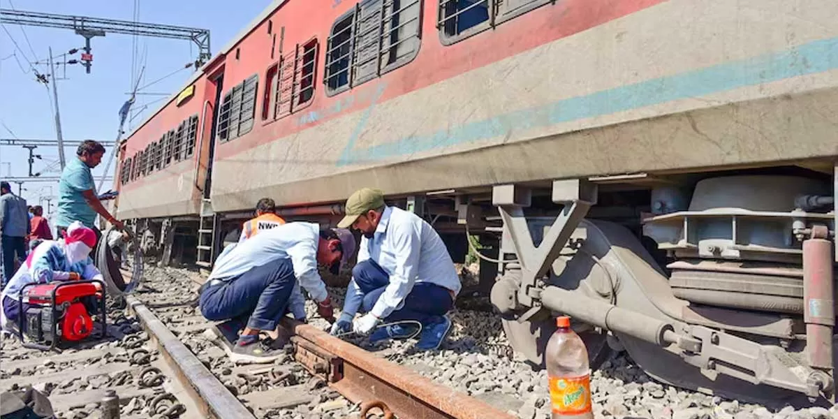 Sabarmati-Agra train derails near Ajmer; no casualties reported
