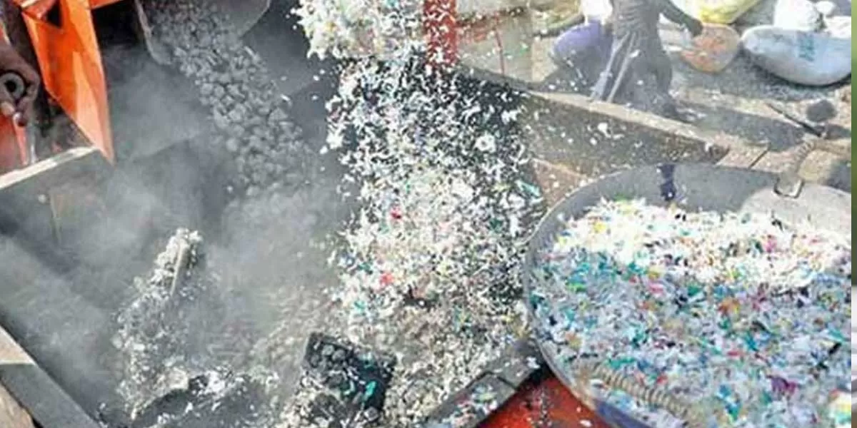 Gadkari Advocates Plastic Waste Use in Highway Construction