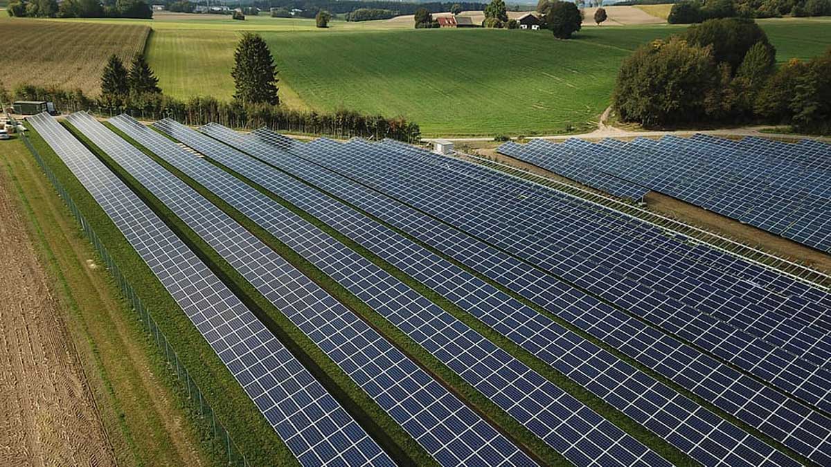 Solar-Powered Hydropower storage in abandoned mines