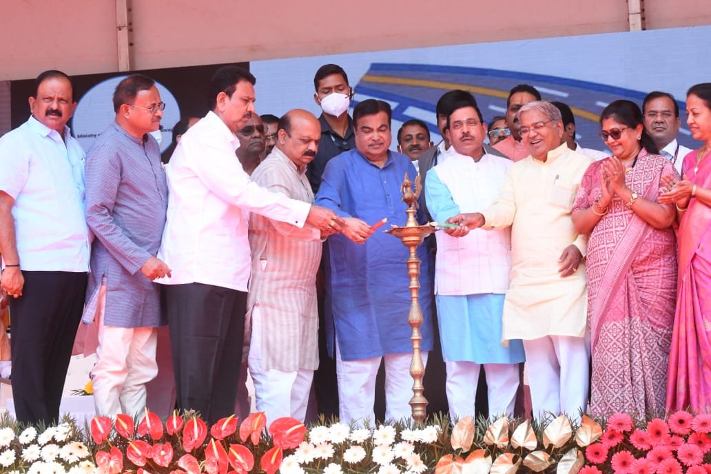 MoRTH lays foundation stone of NH projects worth Rs 3,972 cr