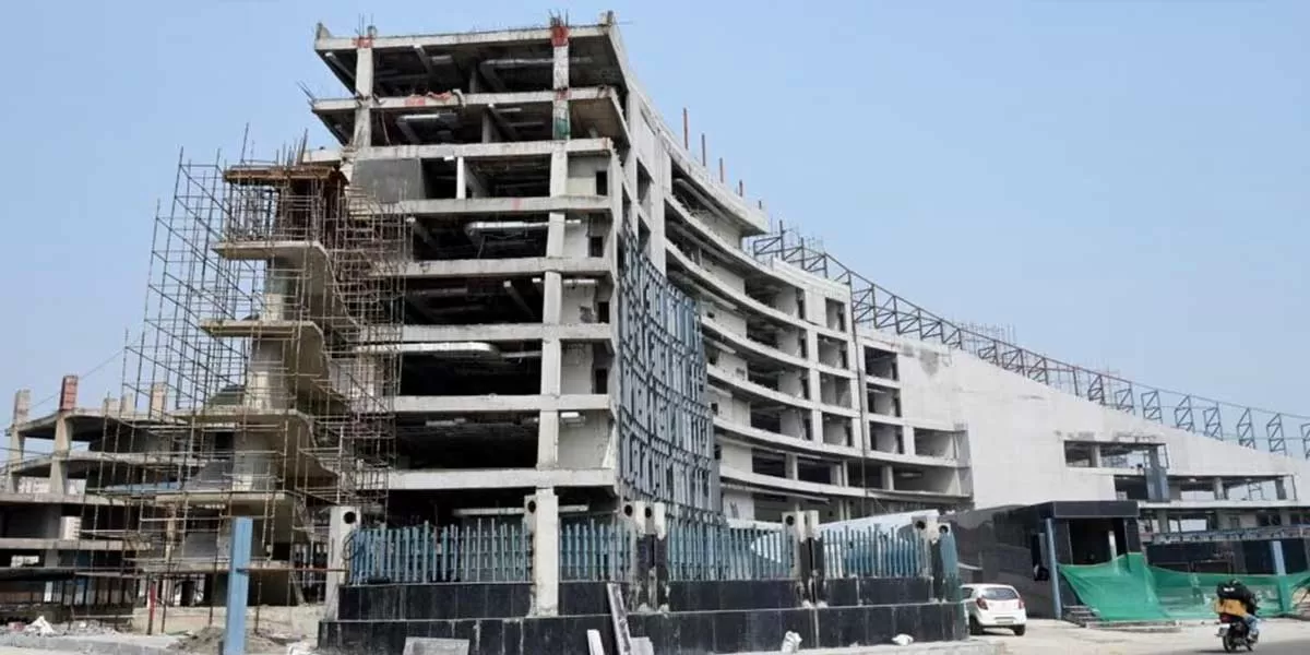 Noida Authority to report developers owing Rs 10.35 billion to EOW