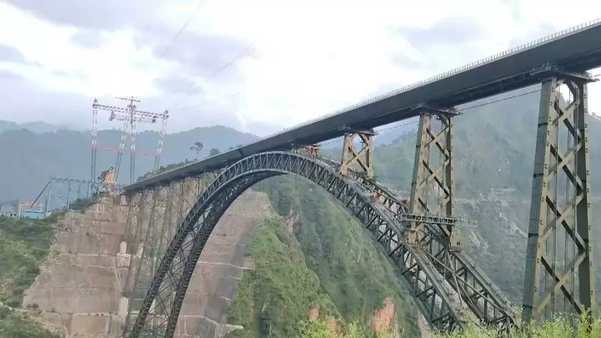 World's highest rail bridge in Srinagar to be completed in FY25