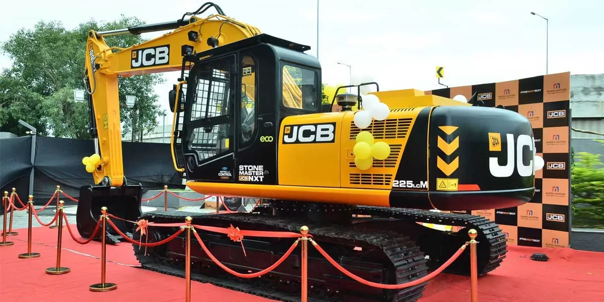 JCB India launches its most fuel-efficient Tracked Excavator 