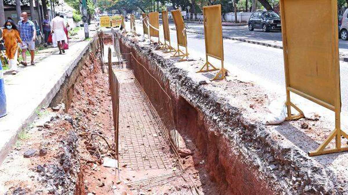 Kerala govt urges swift completion of smart road project