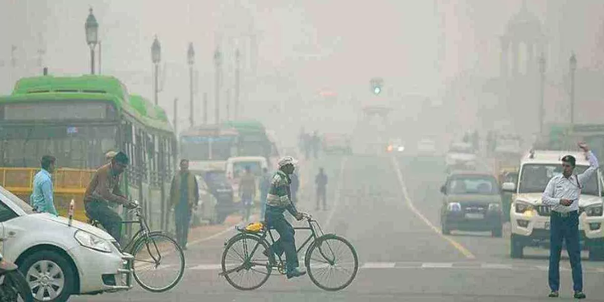 Delhi's Air Quality Deteriorates to 'Poor' Category Post-Dussehra