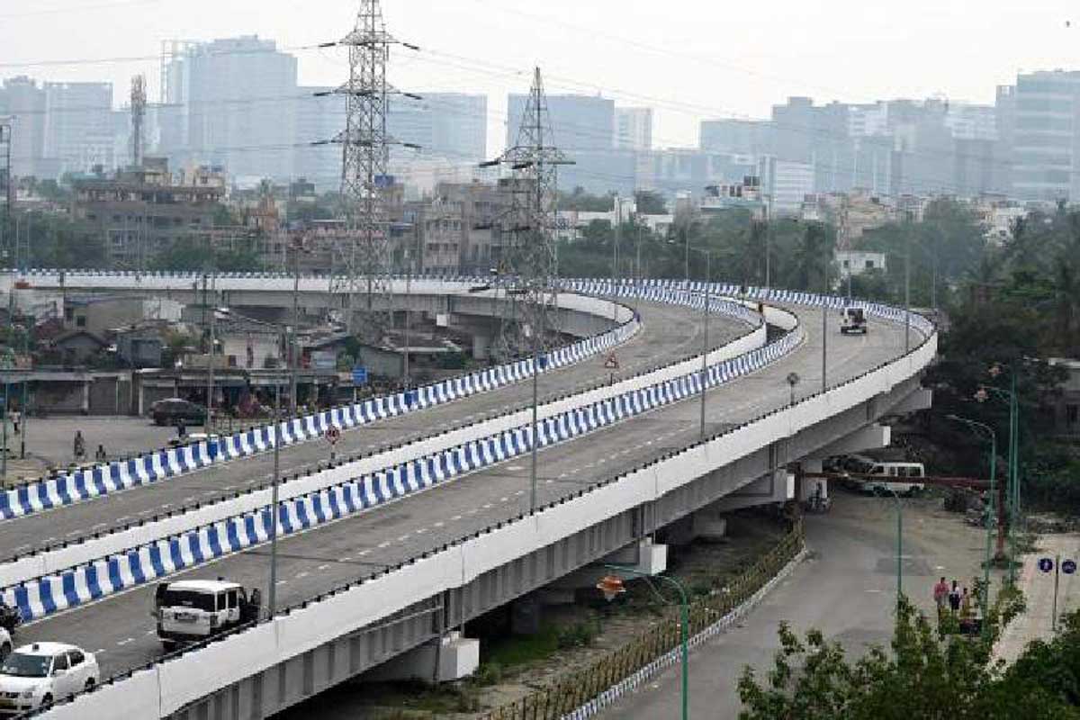 Mamata Banerjee inaugurates New Town-Sector V flyover