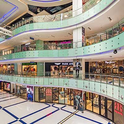 2020 has been a bad year for shopping malls.?It is projected?that 25,000 stores could close this year as a result of the pandemic.